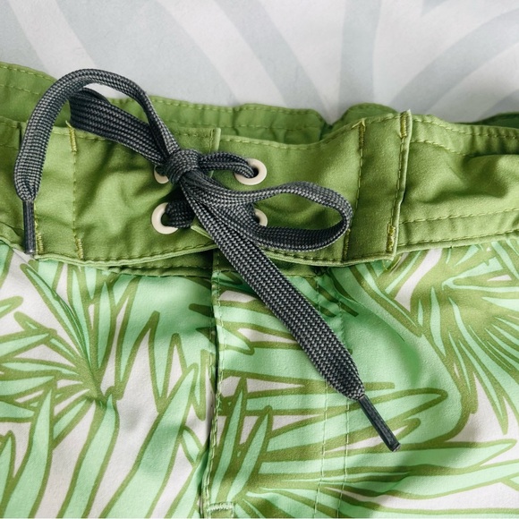 2 pairs of Boys Art Class Swim Trunks Board Shorts 8 green palm trees blue aqua - Picture 13 of 13